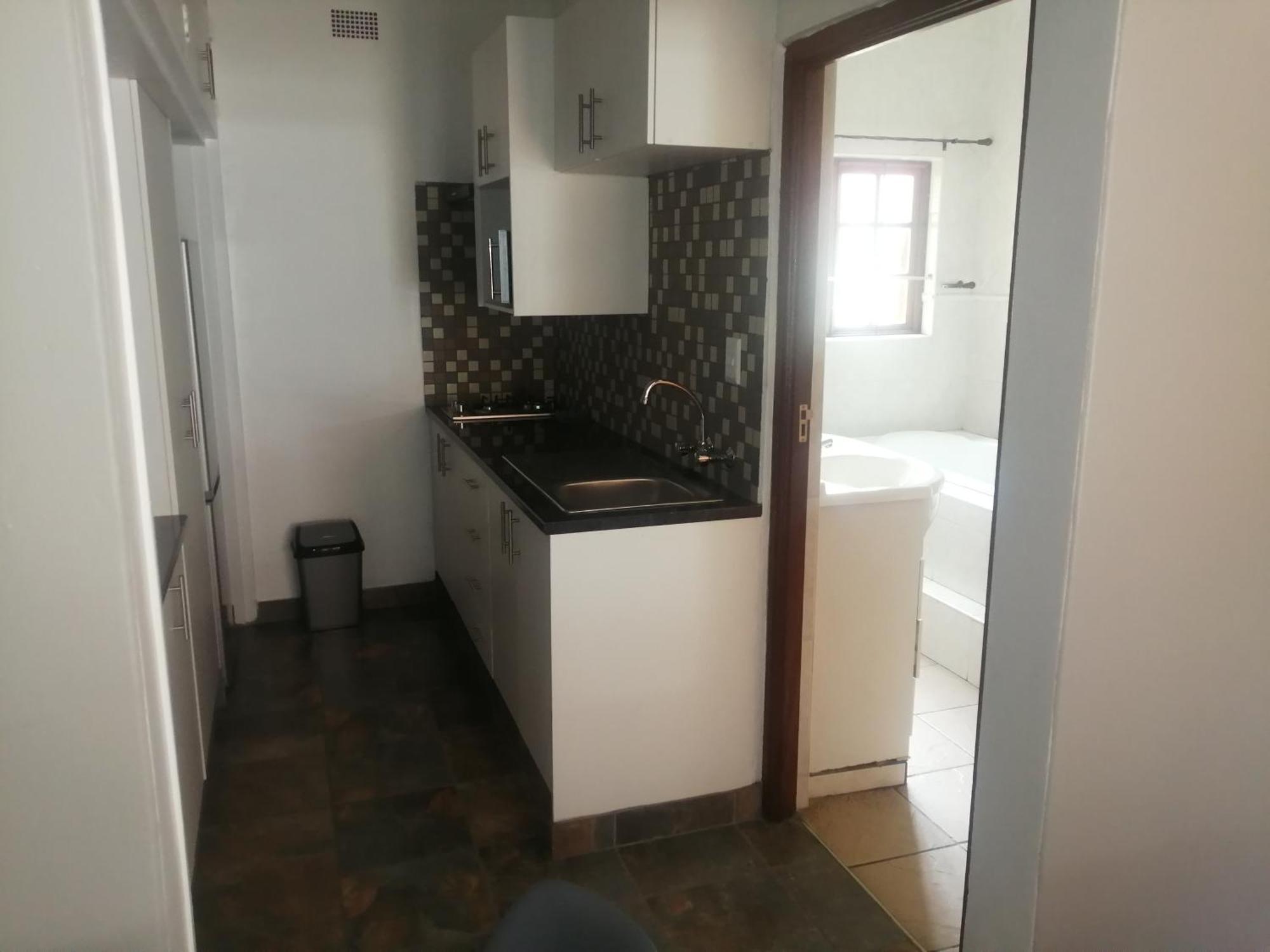 24 Onvrey 3 Star Guest House Boksburg Extérieur photo