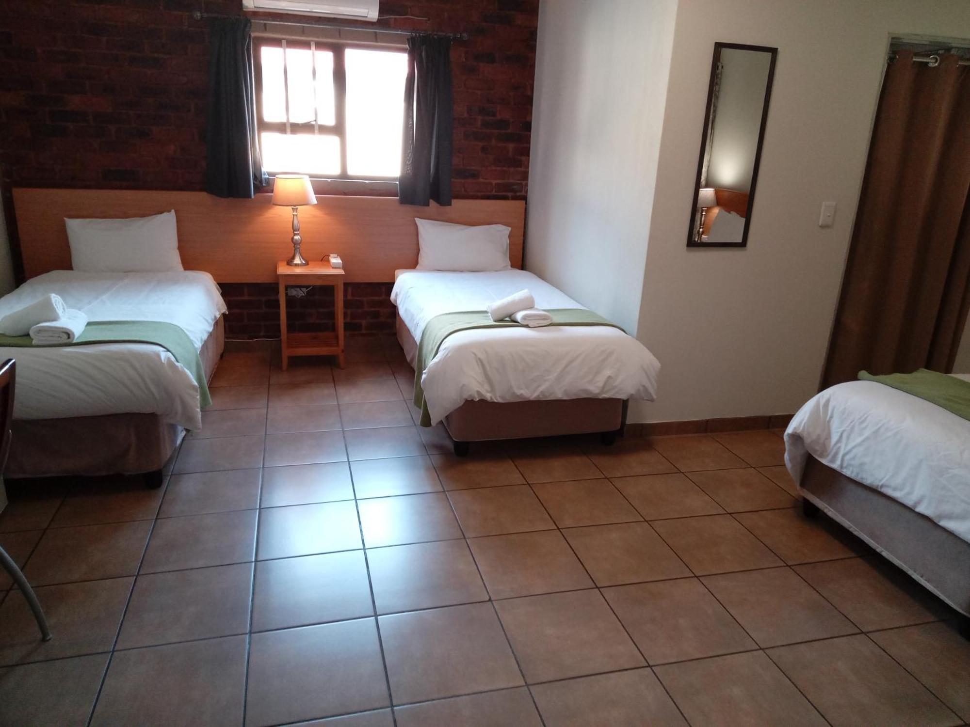 24 Onvrey 3 Star Guest House Boksburg Extérieur photo