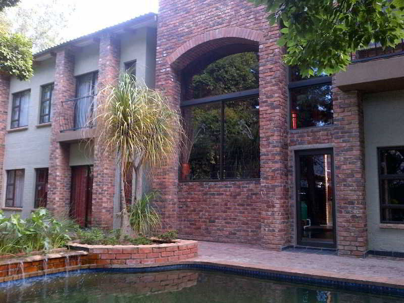 24 Onvrey 3 Star Guest House Boksburg Extérieur photo